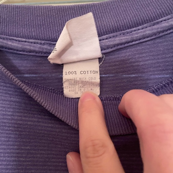 Vintage purple San Francisco “Wear on Earth” T-shirt Size M - Picture 4 of 4